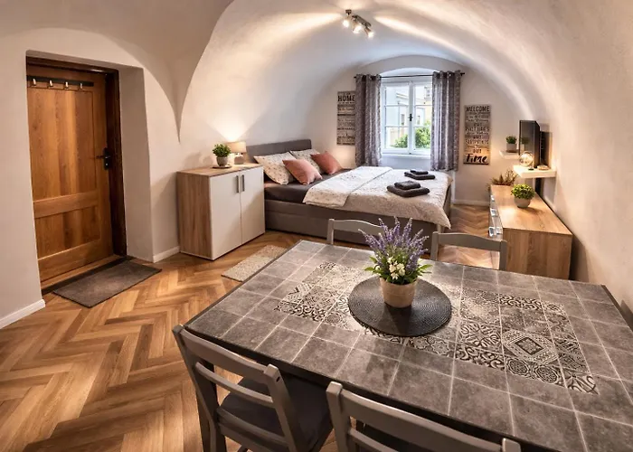 Siroka 52 Apartman *